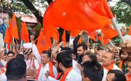 ಬಾಂಗ್ಲಾದೇಶದಲ್ಲಿ ಹಿಂದೂಗಳ ಮೇಲಿನ ದೌರ್ಜನ್ಯ ಖಂಡಿಸಿ ಪ್ರತಿಭಟನೆ!